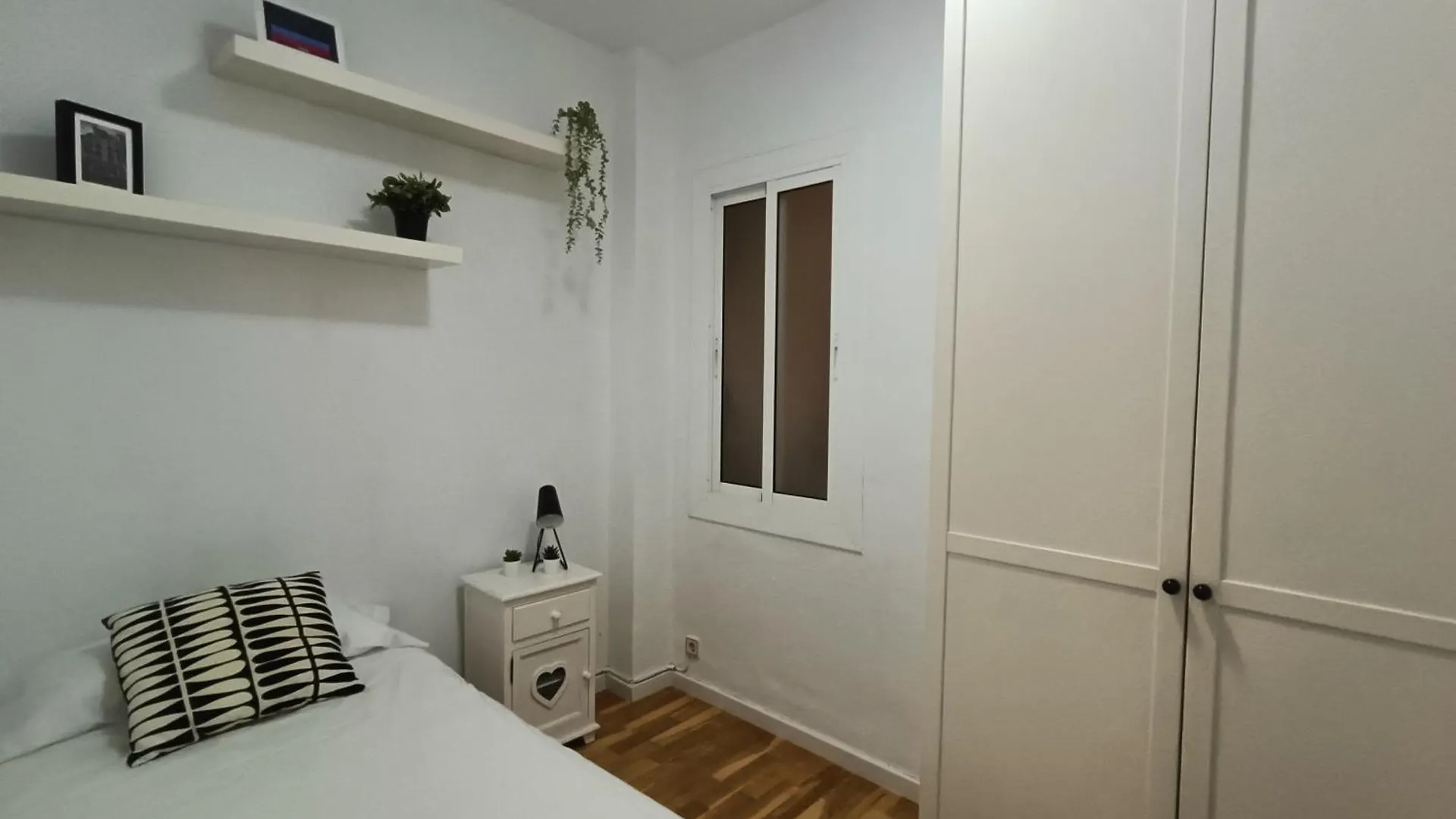 Sardenya'S Home Barcelona